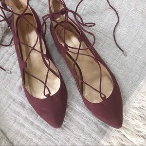 🆕 NWOB BCBGeneration Micro Gilly  Lace Up Flat